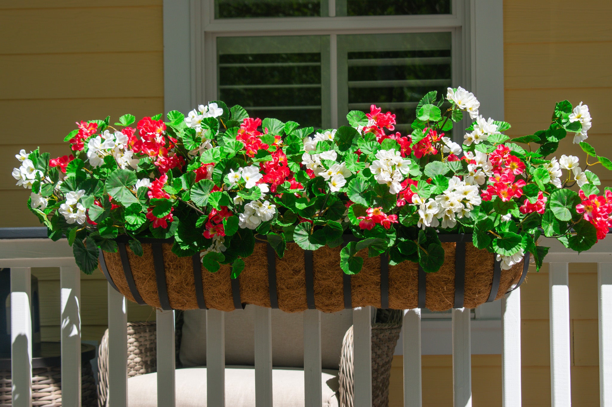 Lifelike Geranium Window Box Filler – Celestial Lights